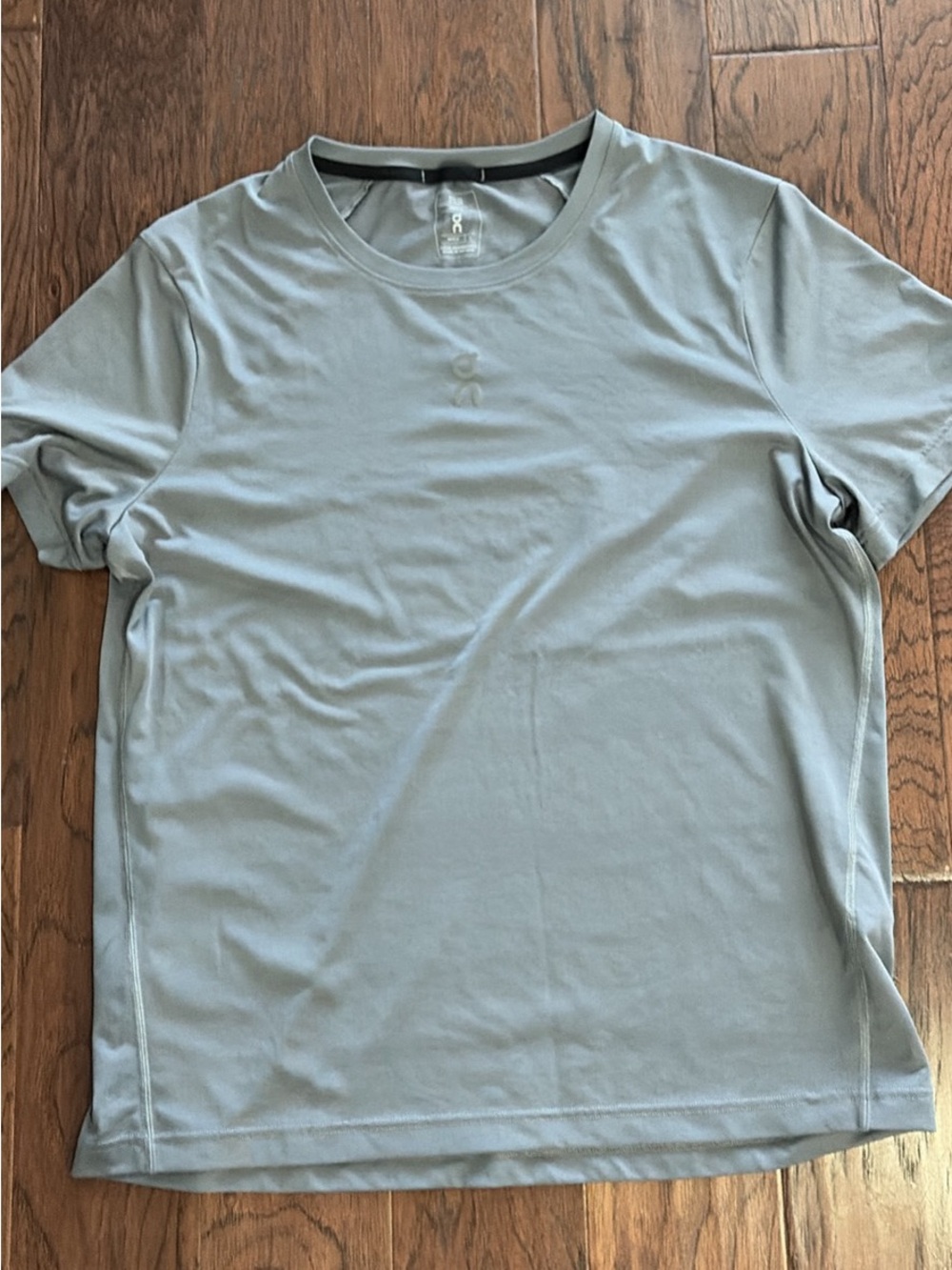 On Running Men’s grey Performance Tee